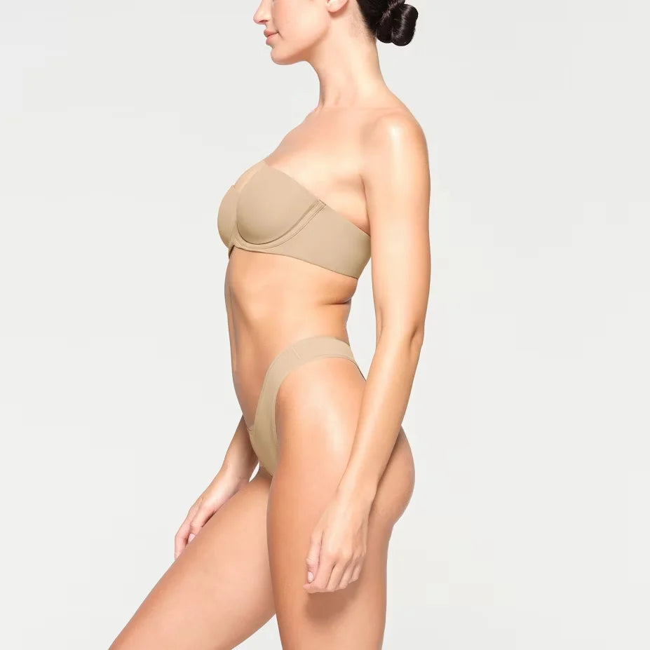STRAPLESS BRA