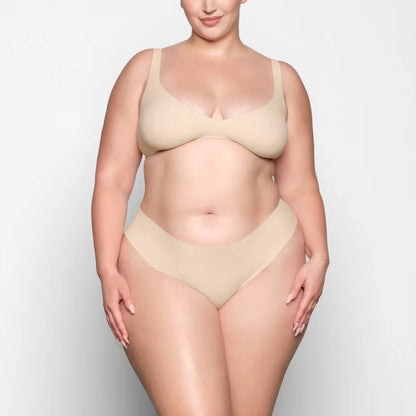 PLUNGE BRALETTE
