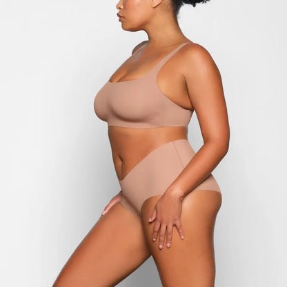 SCOOP BRALETTE